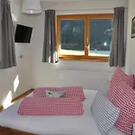 In Steeg In A Beautiful Setting Apartment *