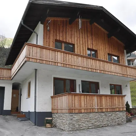 In Steeg In A Beautiful Setting Apartment *